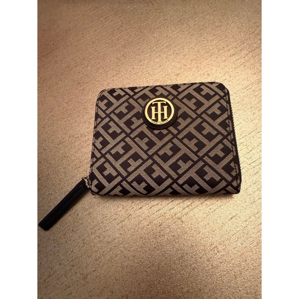 Tommy Hilfiger Monogram Jacquard Zip-Around Small Wallet
